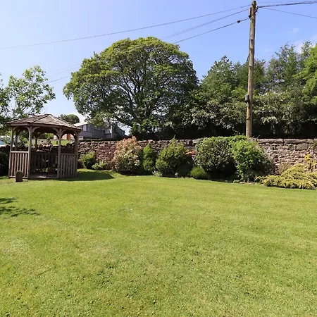 Ulverston House Annex * Harrogate